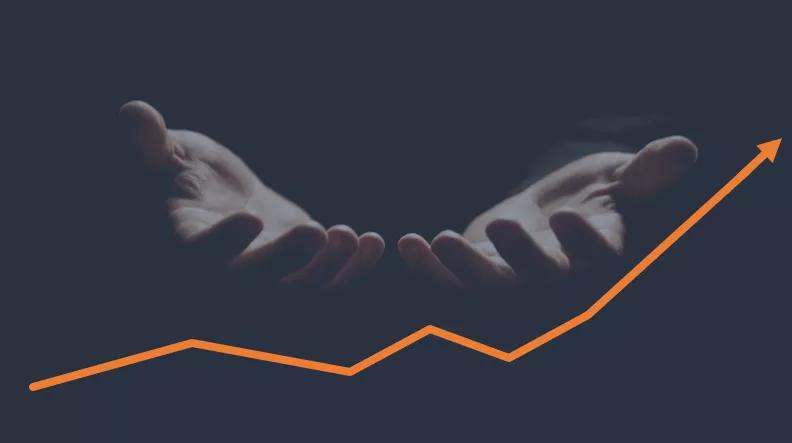 男子涉嫌裸聊在车站被抓,赣州突袭裸聊窝点现场带走多人