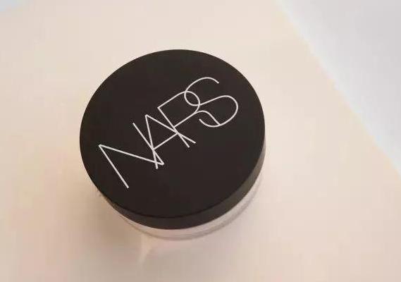 定妆粉排名第一名推荐真实测评,最近热门大牌的定妆粉