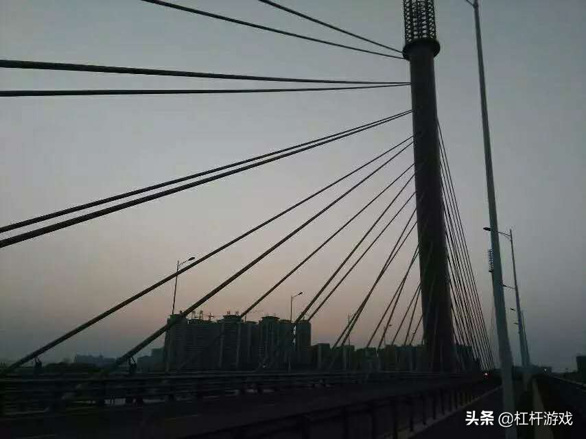 王健林300亿投资,王健林3000万以下项目