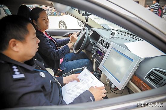 科目三考试超车特殊情况处理,科目三遇堵车如何使用挡位