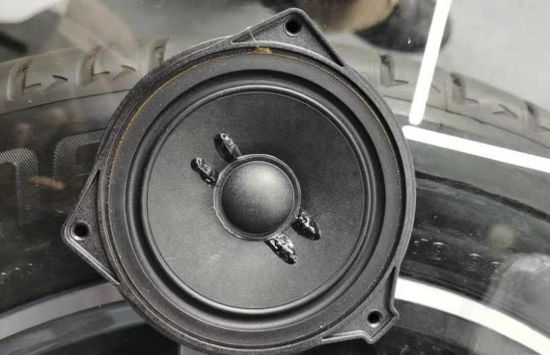 越野轮胎搭配在小车上好不好看,越野轮胎配轿车