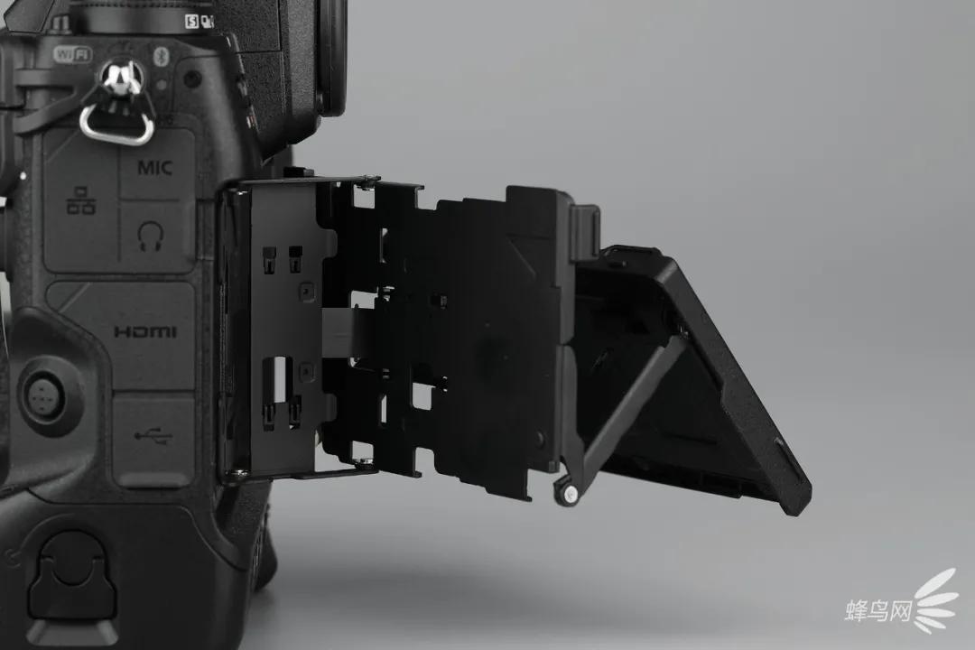 尼康z9旗舰相机详细评测,尼康z9机身的无损变焦功能