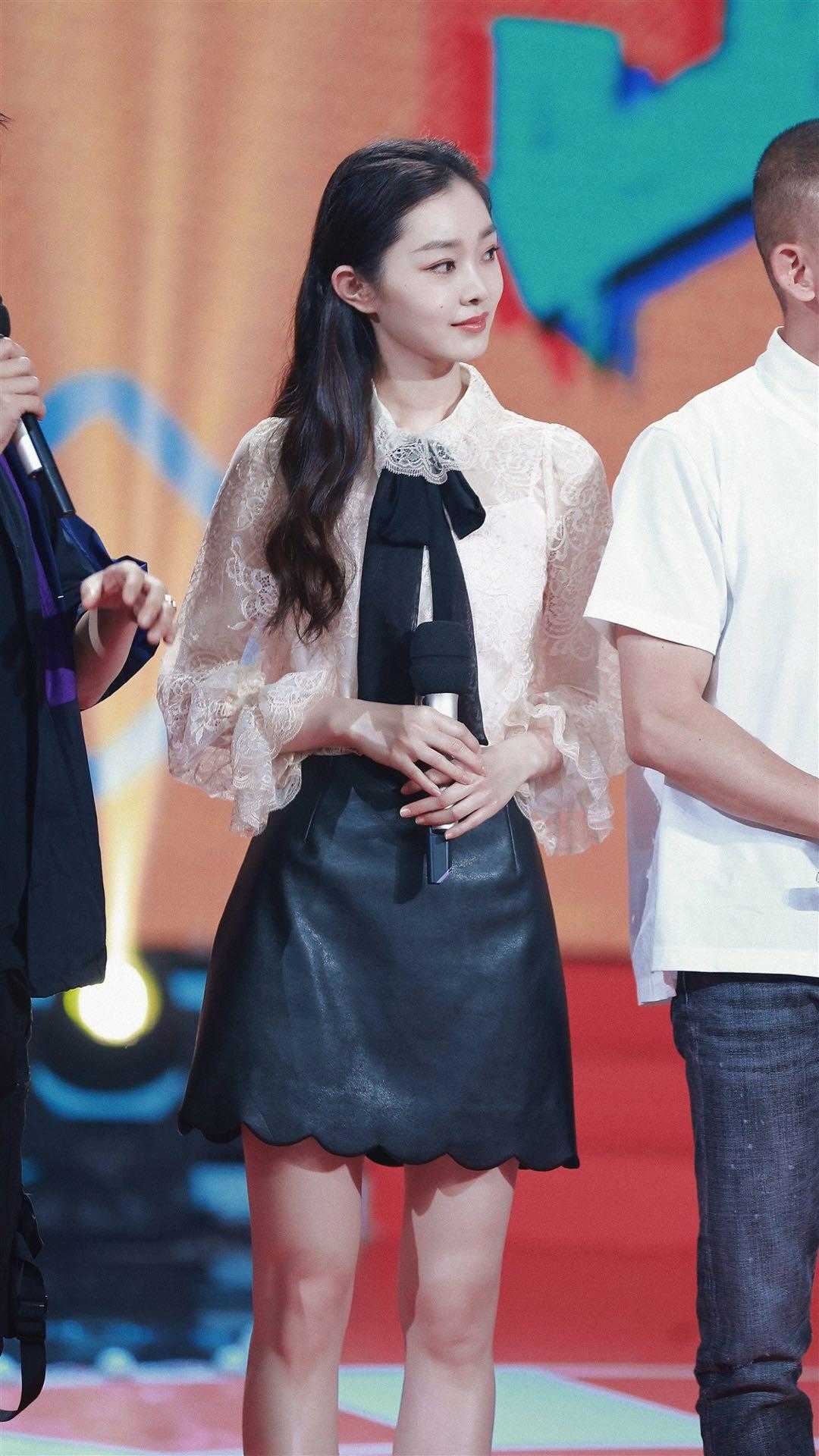 宋轶黑色露背裙造型真美,宋轶礼服长裙造型图片