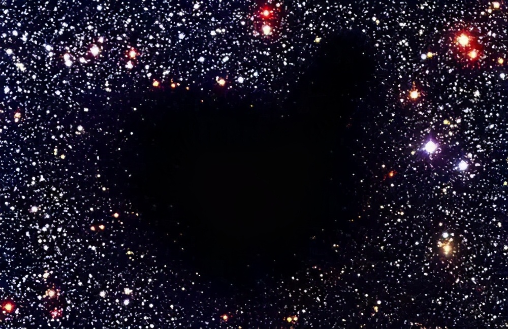 太阳系在宇宙空洞里,太阳系位于宇宙空洞