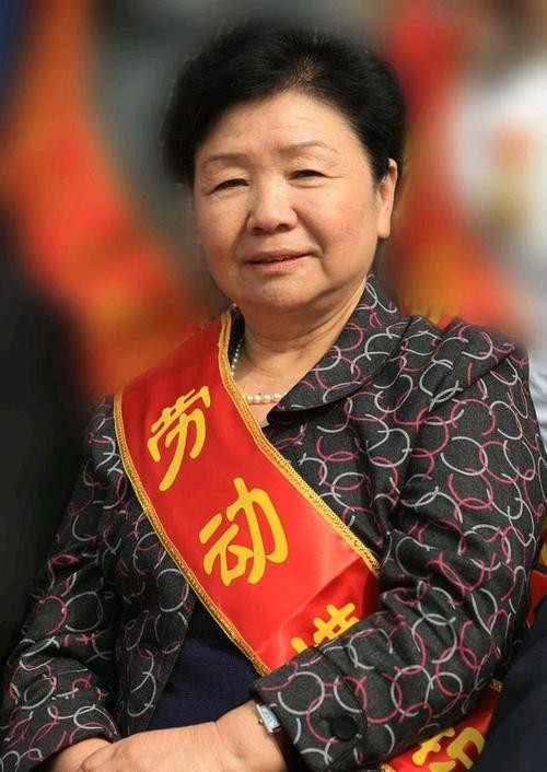 三鹿奶粉事件田文华出狱了吗,三鹿田文华现在在干什么