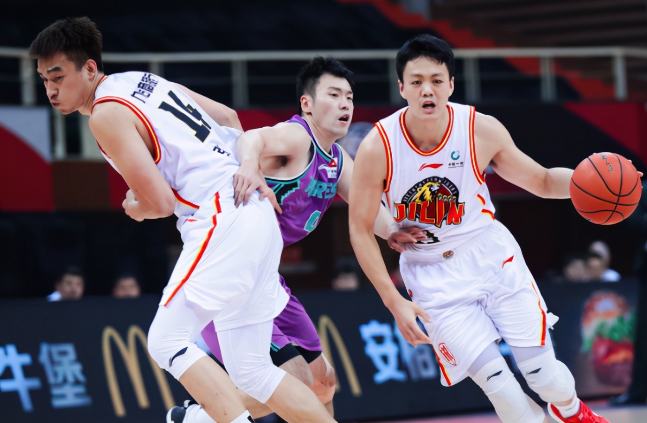 2022广州三分险胜吉林,西热力江10记三分对吉林