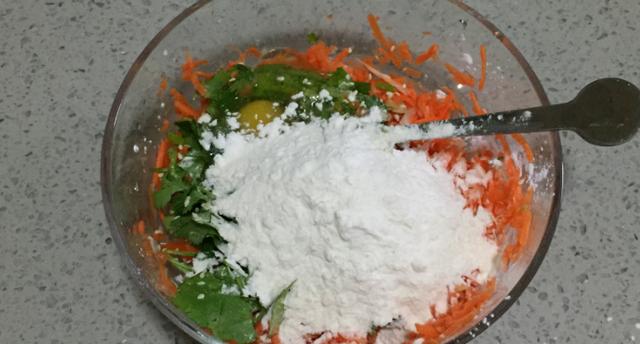 怎么炸肉丸子酥软好吃,怎么炸出又酥又脆的丸子