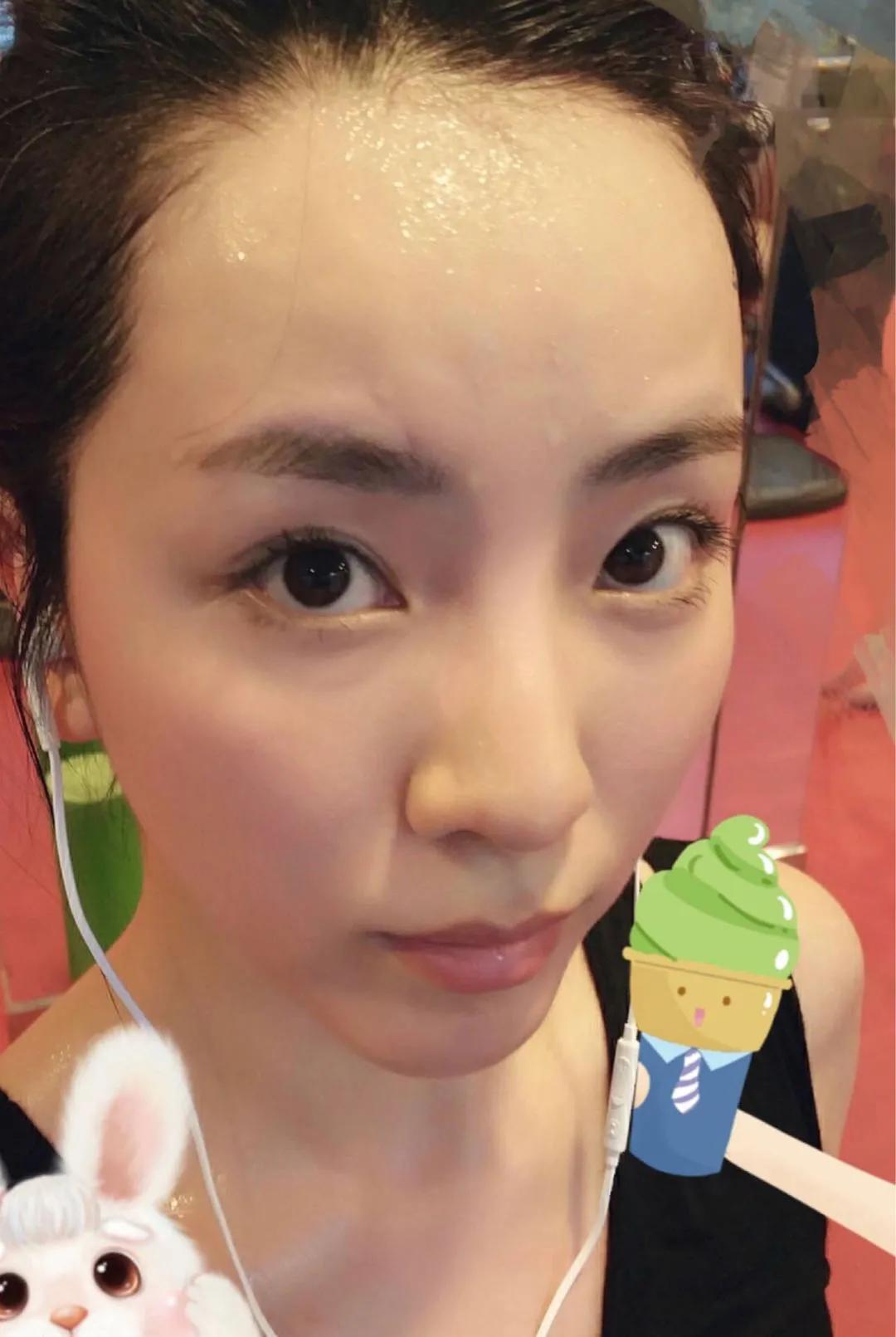 央视主持李思思瘦过头了,央视主持人李思思的成功之路