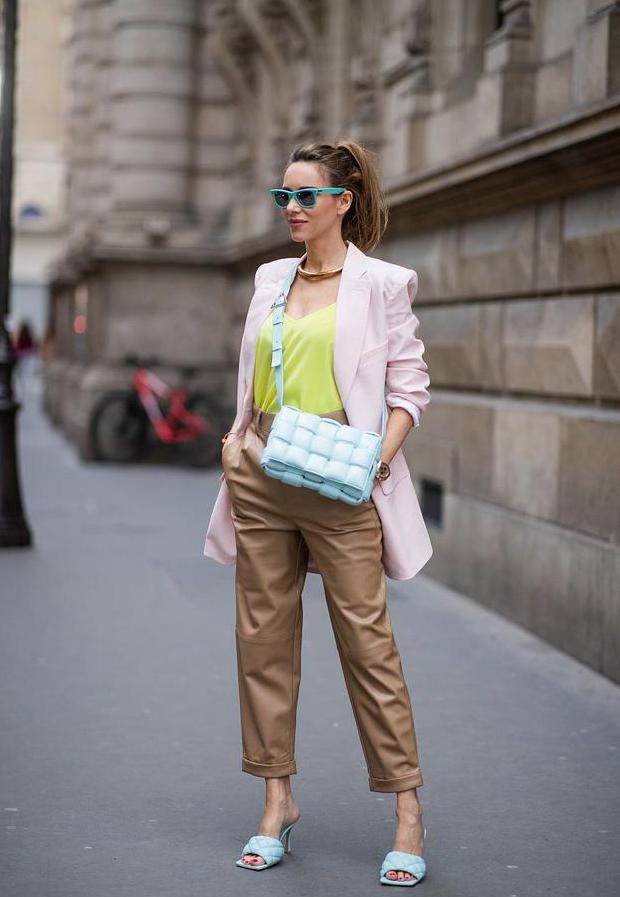 直筒西装裤穿搭高级感,白色气质直筒西装裤高级搭配