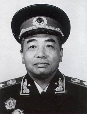 彭德怀一生无子，去世后留下48000元遗产，最终都分给了谁？