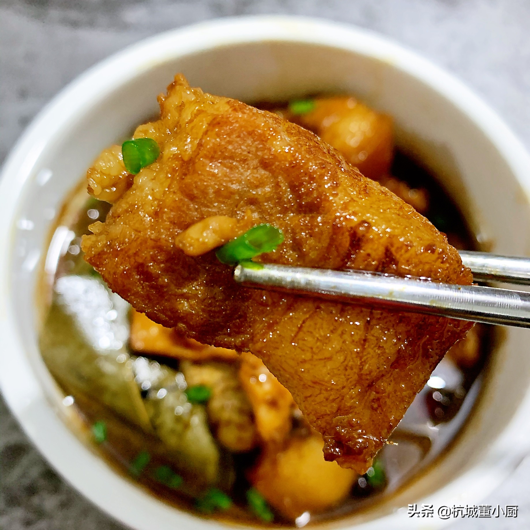 墨鱼干和鱿鱼干哪个烧肉好吃,墨鱼干土豆烧肉的做法