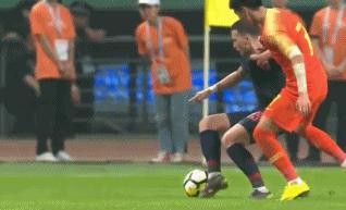 斯内德对韦世豪的评价,韦世豪足球肮脏犯规