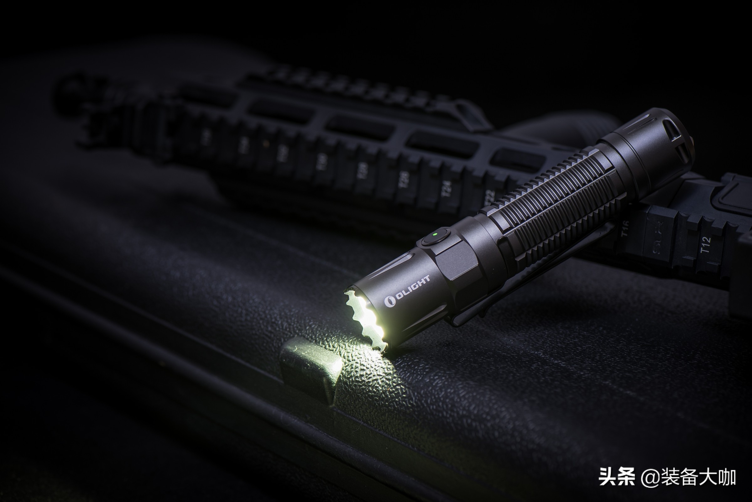 照明多面手——OLIGHTM2RPRO武士手电评测