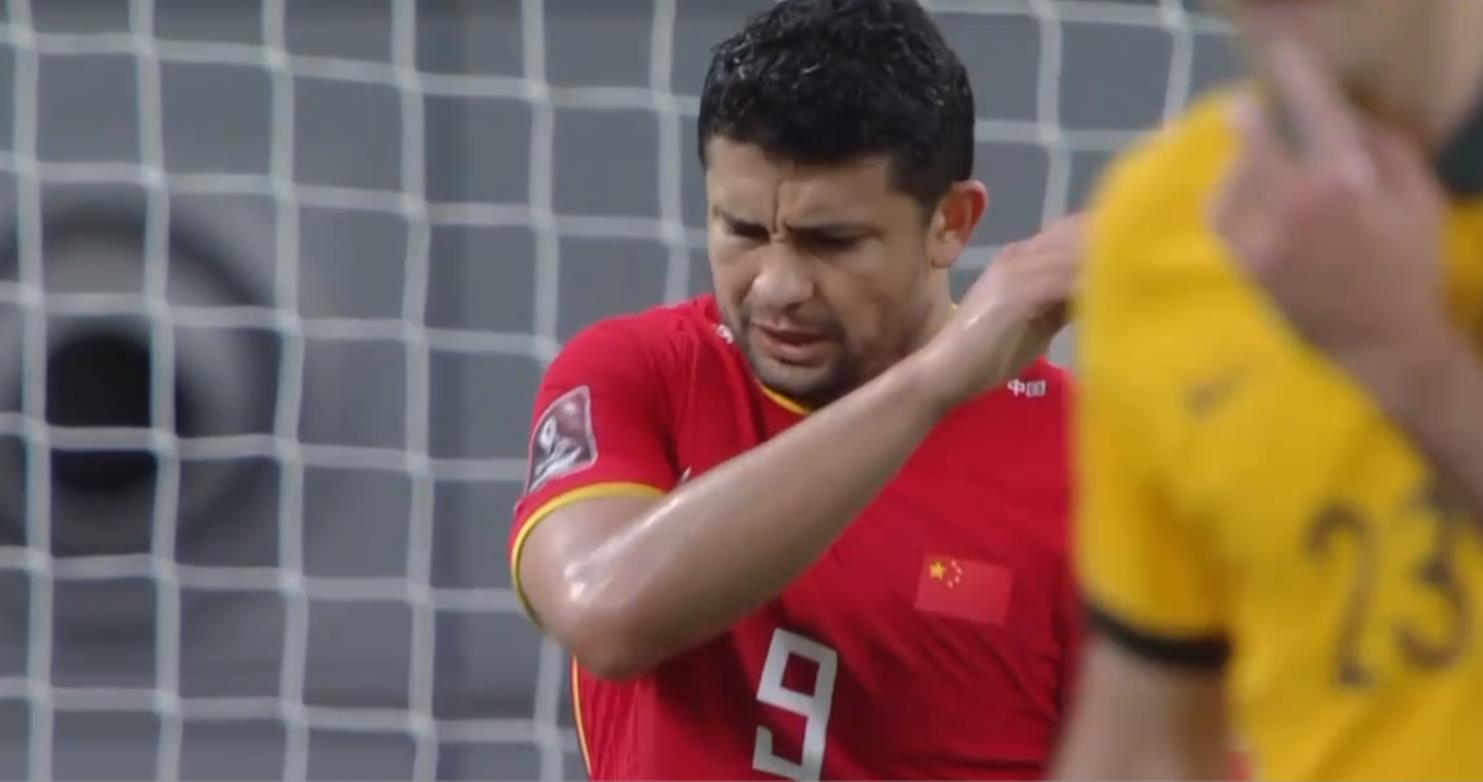 0-3溃败，李铁下课的声音响起，国产教练麾下的国足心理依然脆弱