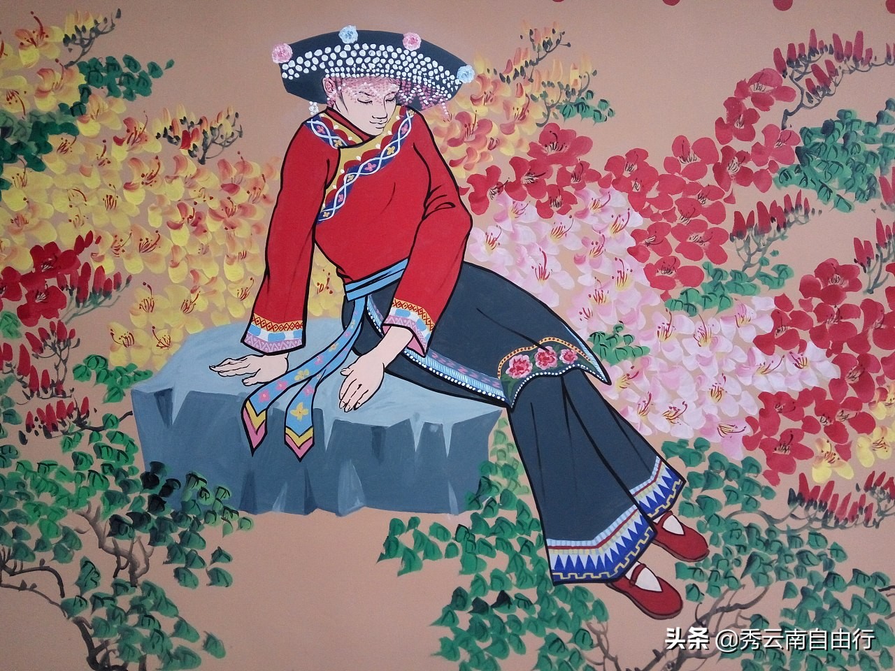 来云南感受彝族特点民族文化,云南彝族的文化和风土人情