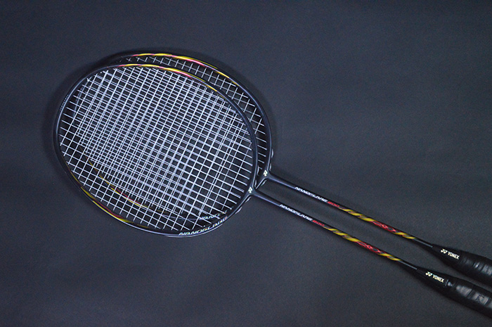 尤尼克斯最新款球拍疾光700测评,疾光1000尤尼克斯测评