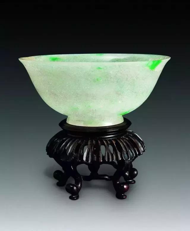 金碧辉煌表现什么,深度解析金碧辉煌