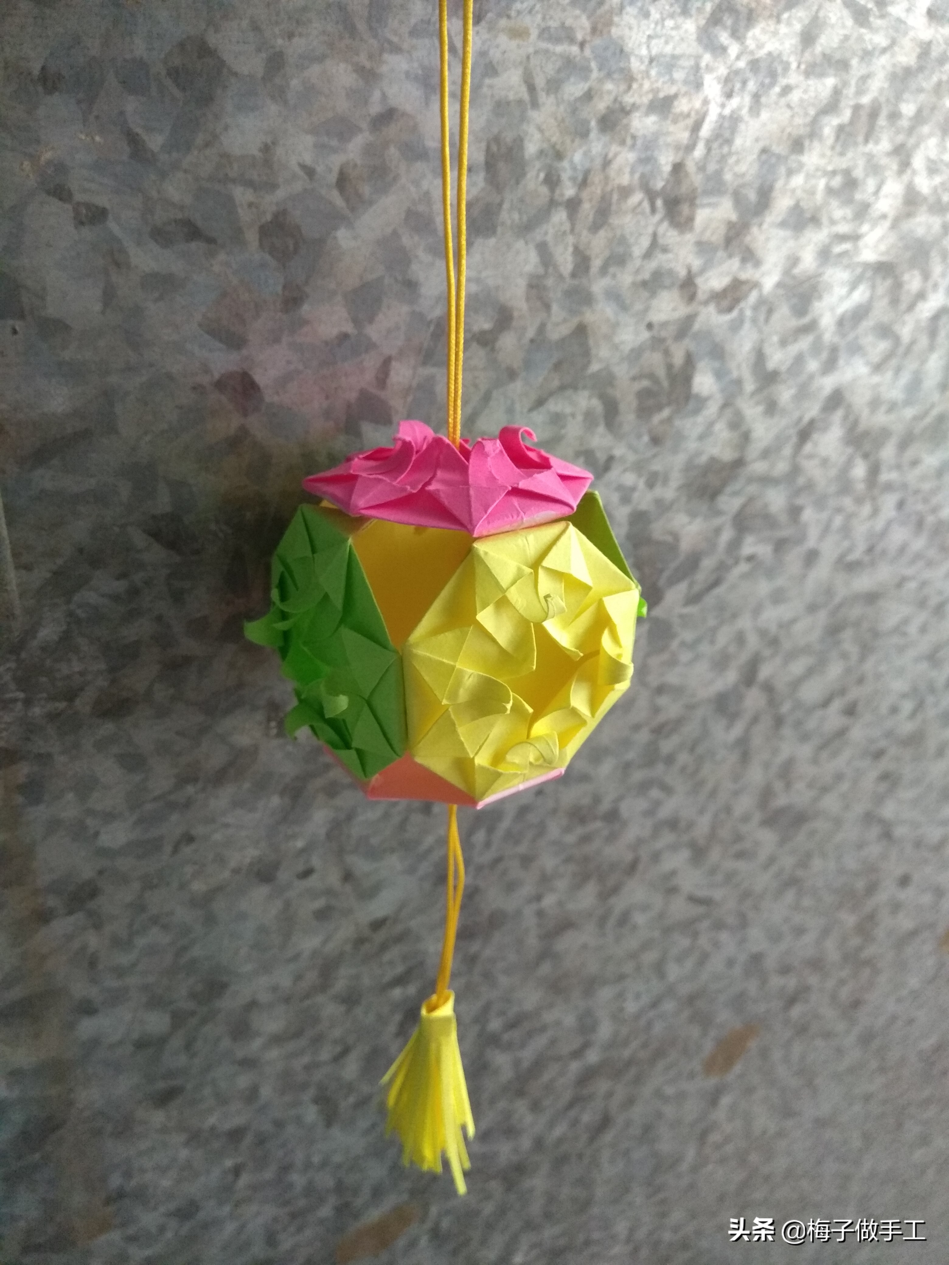 折纸简单又漂亮的过年小灯笼,简单折纸灯笼中秋节两三步完成