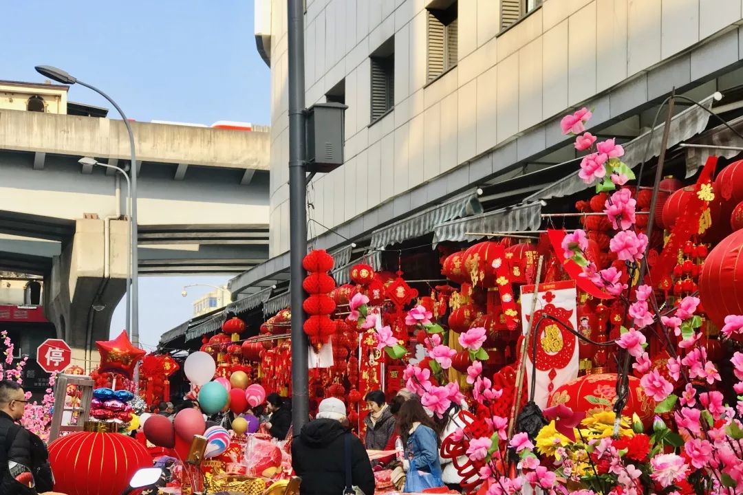 成都荷花池春节,成都春节哪里最有新年氛围