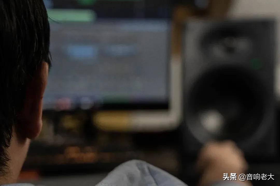 惠威音响D1500参数,惠威d300和惠威d1500怎么选