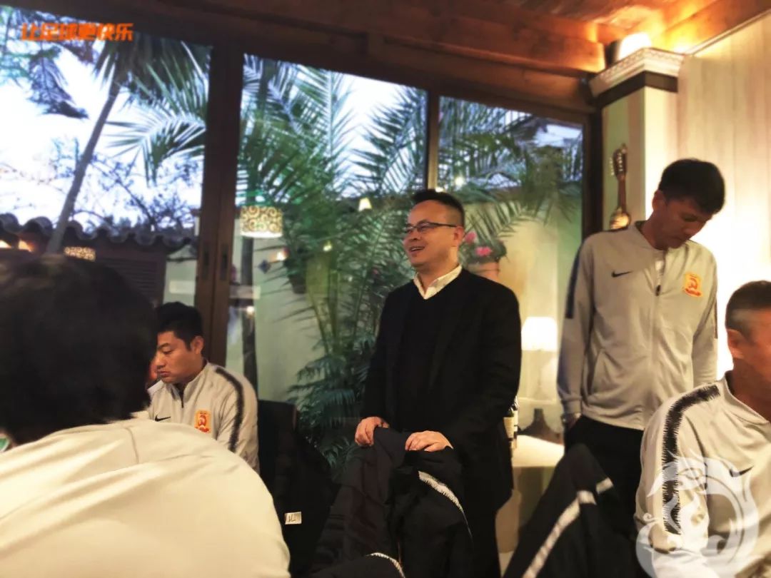 王小松武汉队,2018卓尔董事长王小松