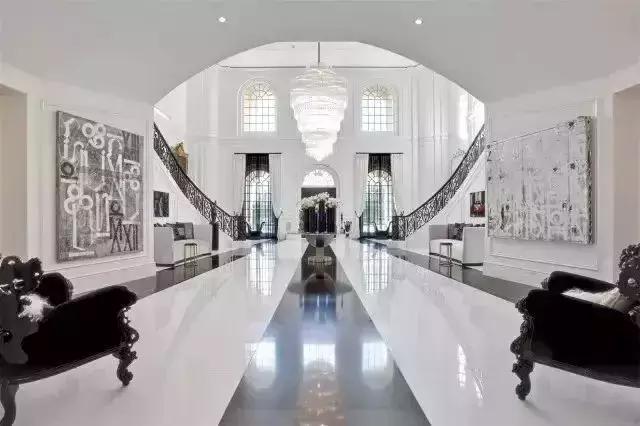 梅西内马尔c罗豪宅,c罗梅西内马尔谁有钱