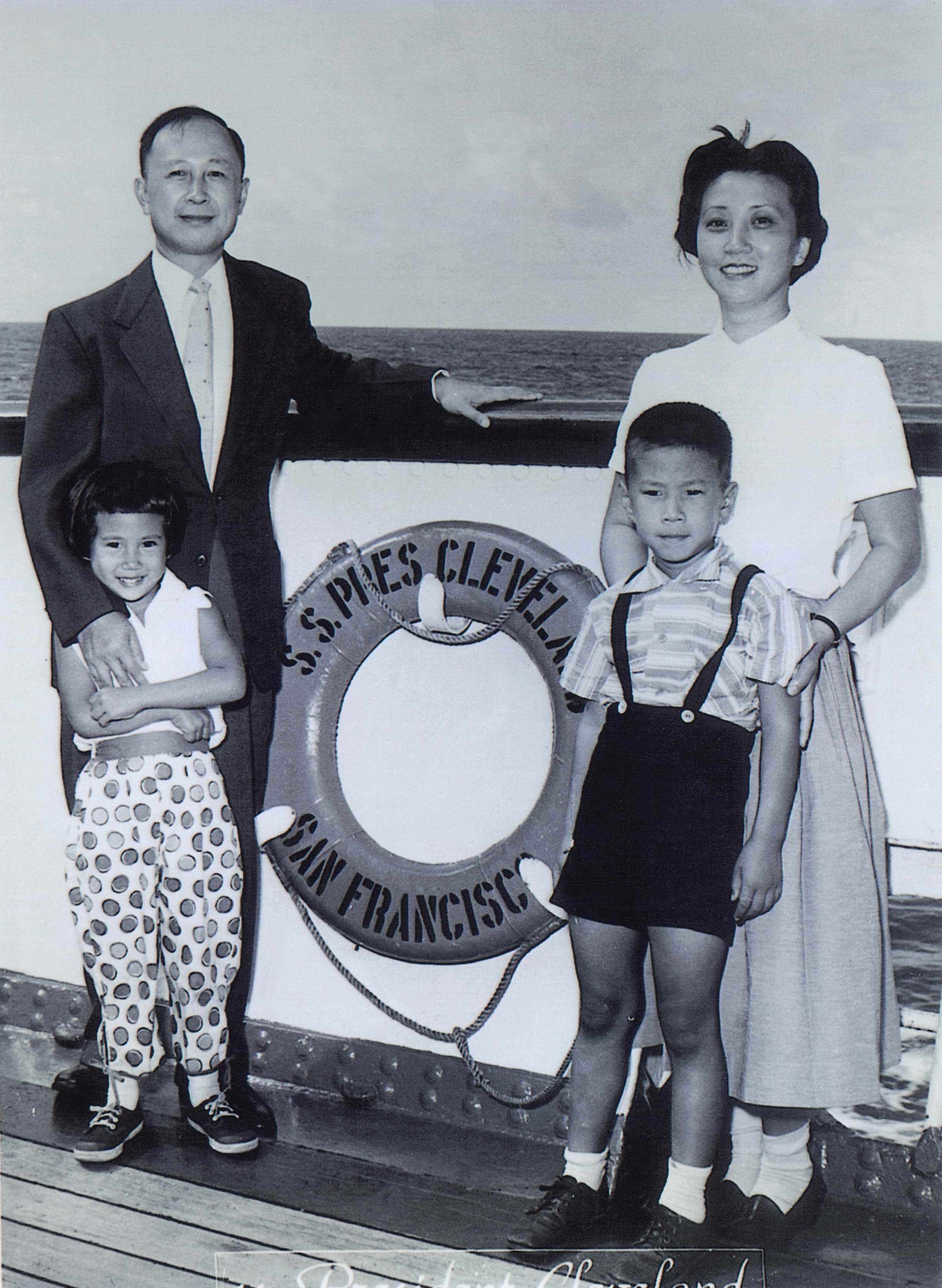 美国人说钱学森能抵几个师,换回钱学森的筹码