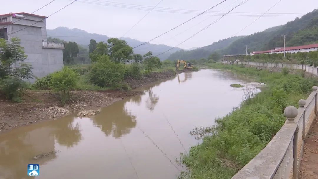 黄沙铺镇梅田村：昔日垃圾“围村”如今美丽如画