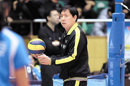 天津女排蔡斌完整版,中国女排换帅王宝泉接替蔡斌