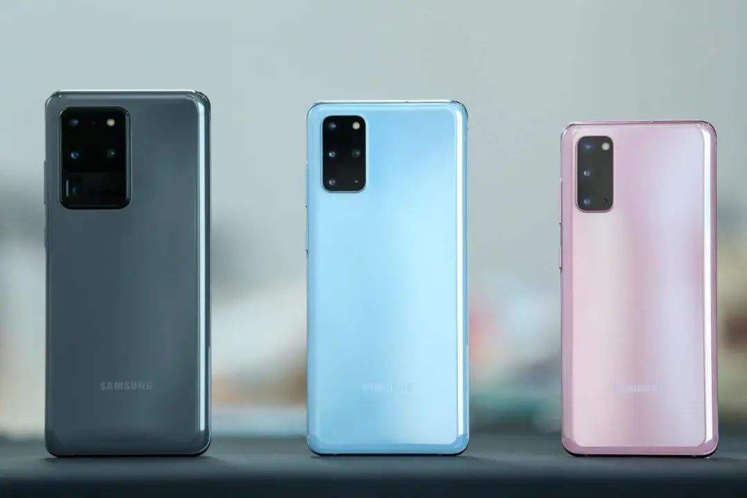 纠结的全球第一手机品牌，打败了苹果华为，新机降价1600无人问津