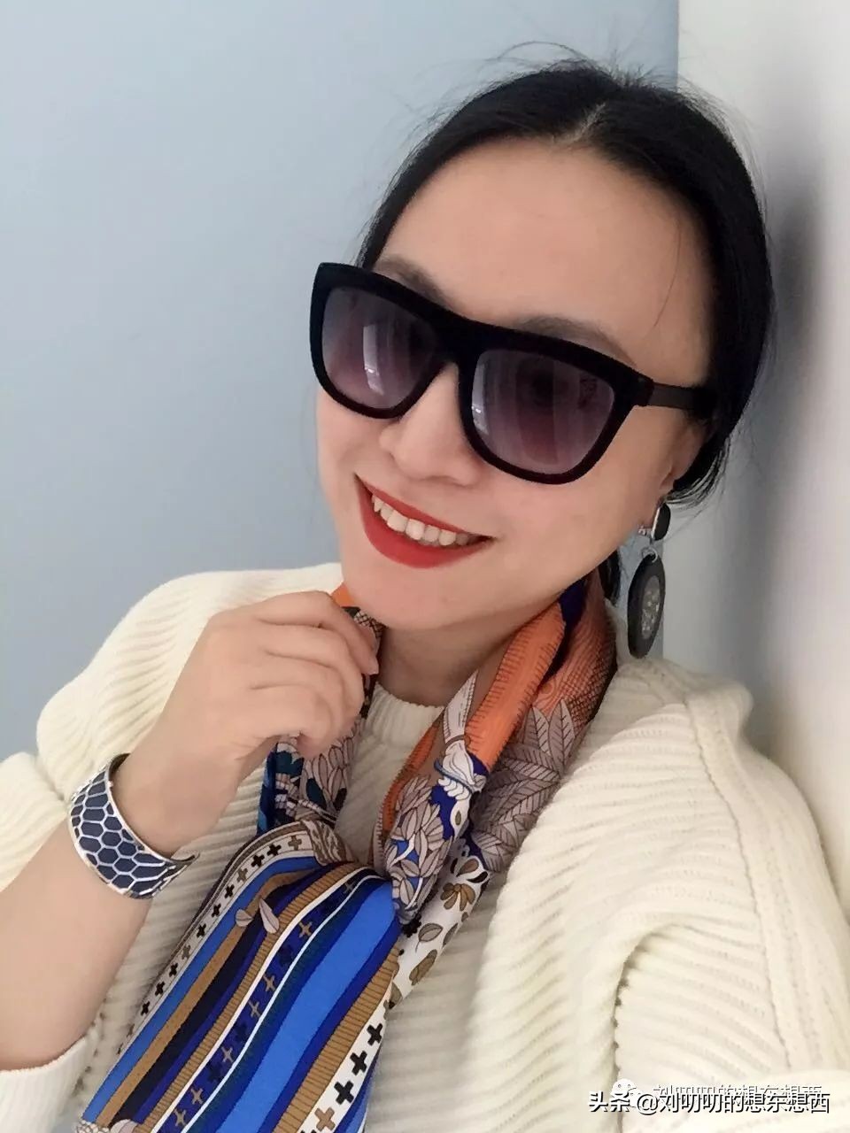 一日一look,早春丝巾的搭配