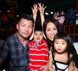 那英暗恋蔡国庆节吗,那英结过几次婚