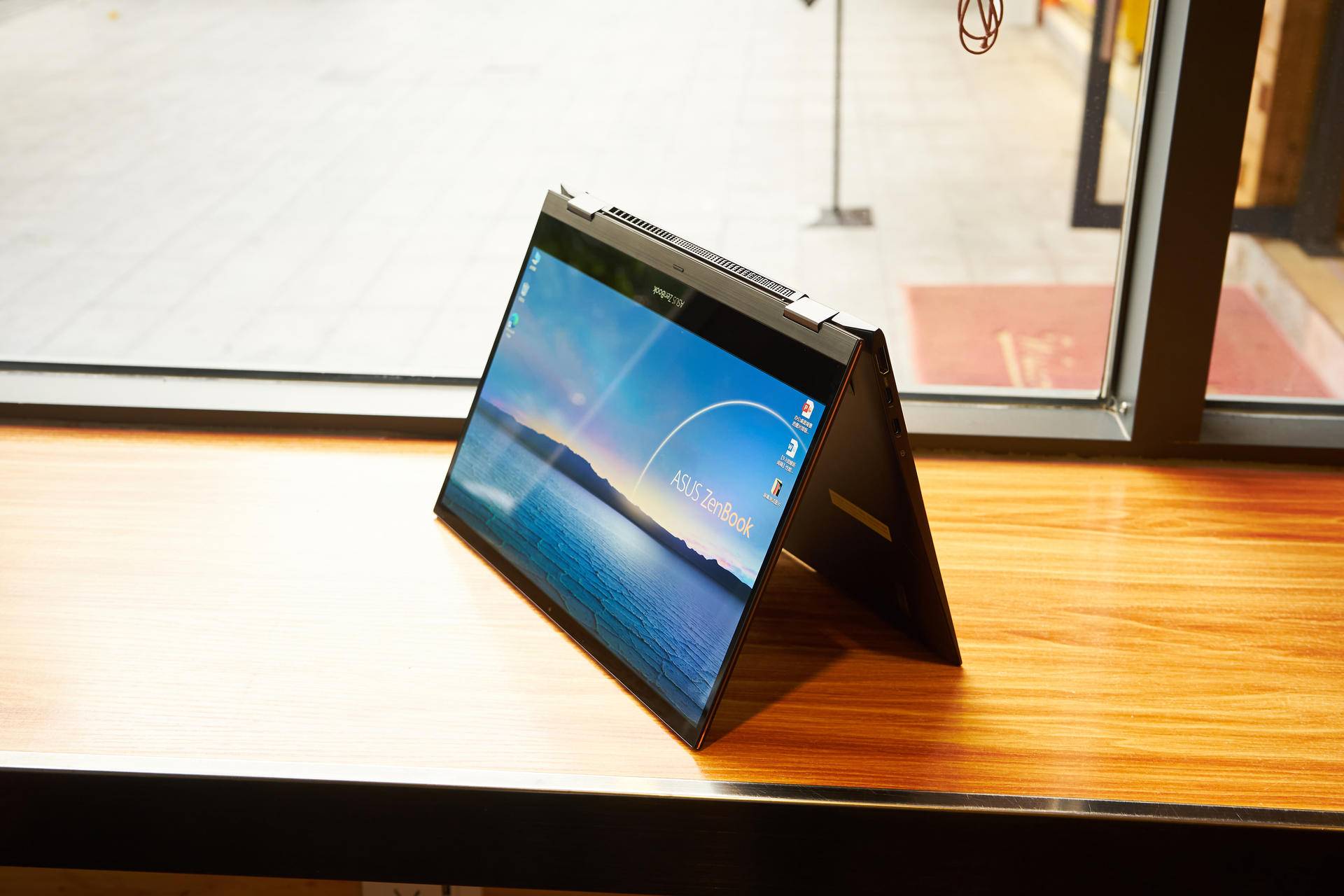 华硕灵耀x屏幕专家评测,华硕灵耀x逍遥和联想y7000