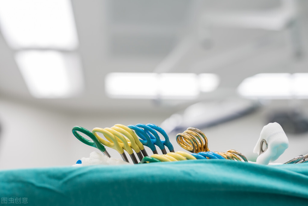 有痛经的女性就一定是腺肌症吗,痛经痛不欲生可能是腺肌症在作怪