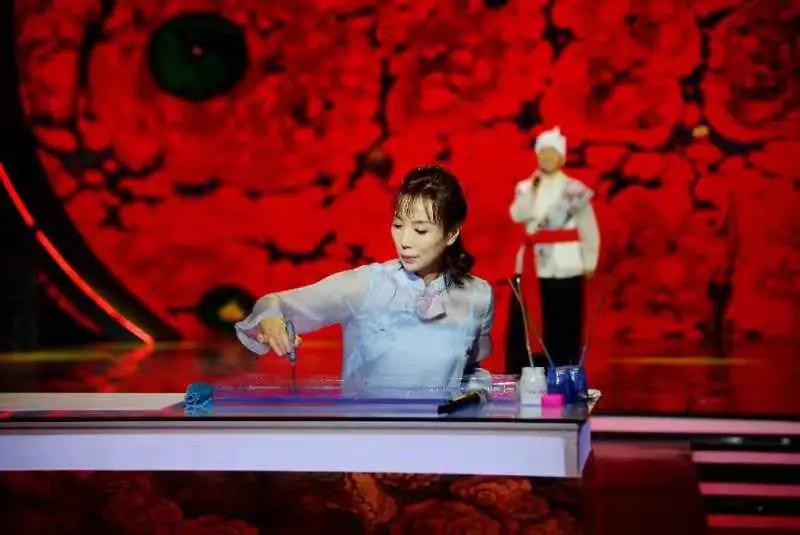 李昕桐：丝路天使水上画匠