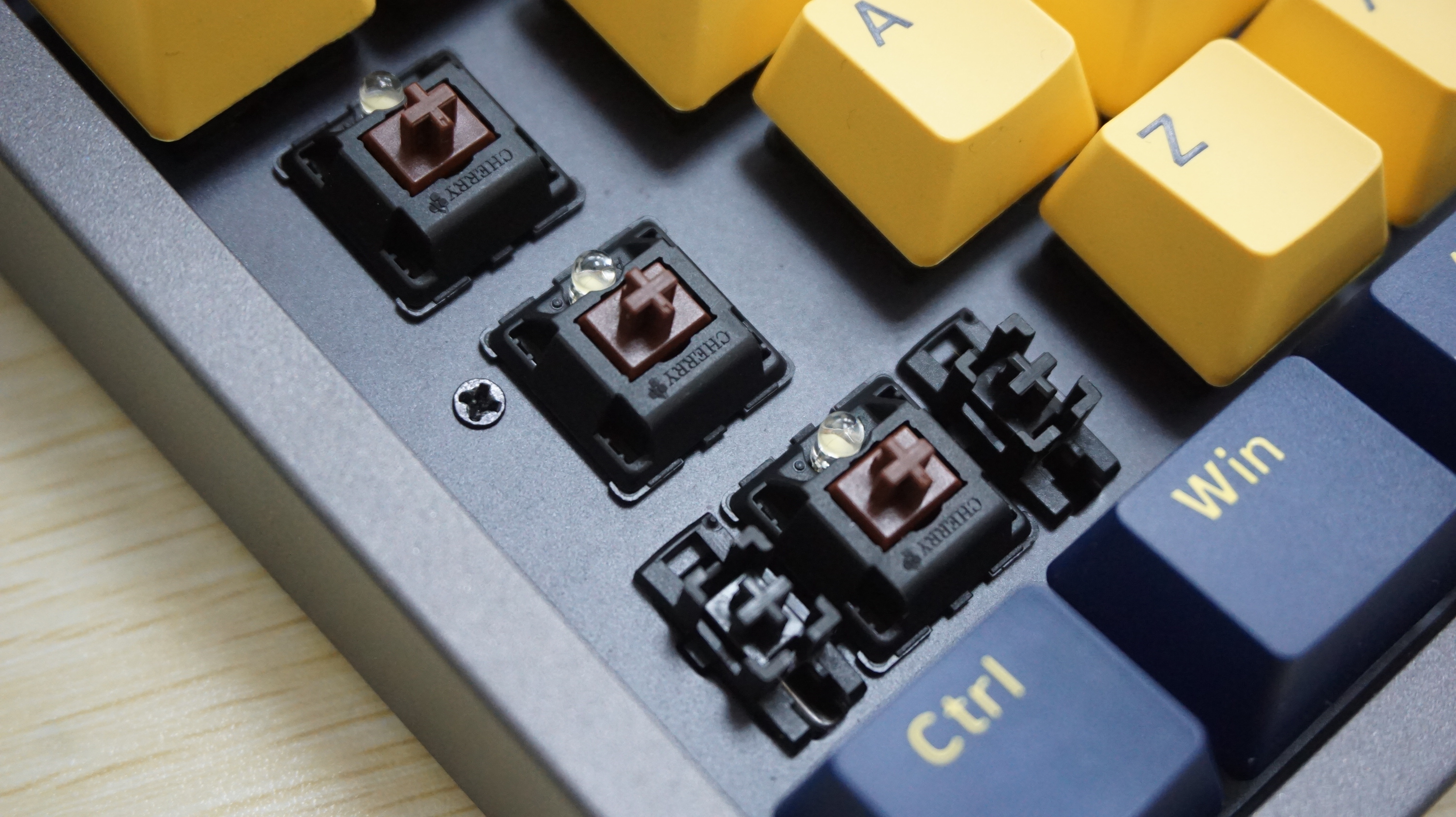 rgb机械键盘108键位推荐,firstbloodb16茶轴键盘测评