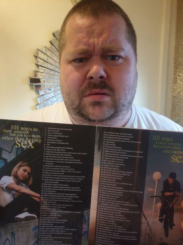 英国恋爱教育指南：爱他就舔他的脚趾，老师：你不试怎么知道不行