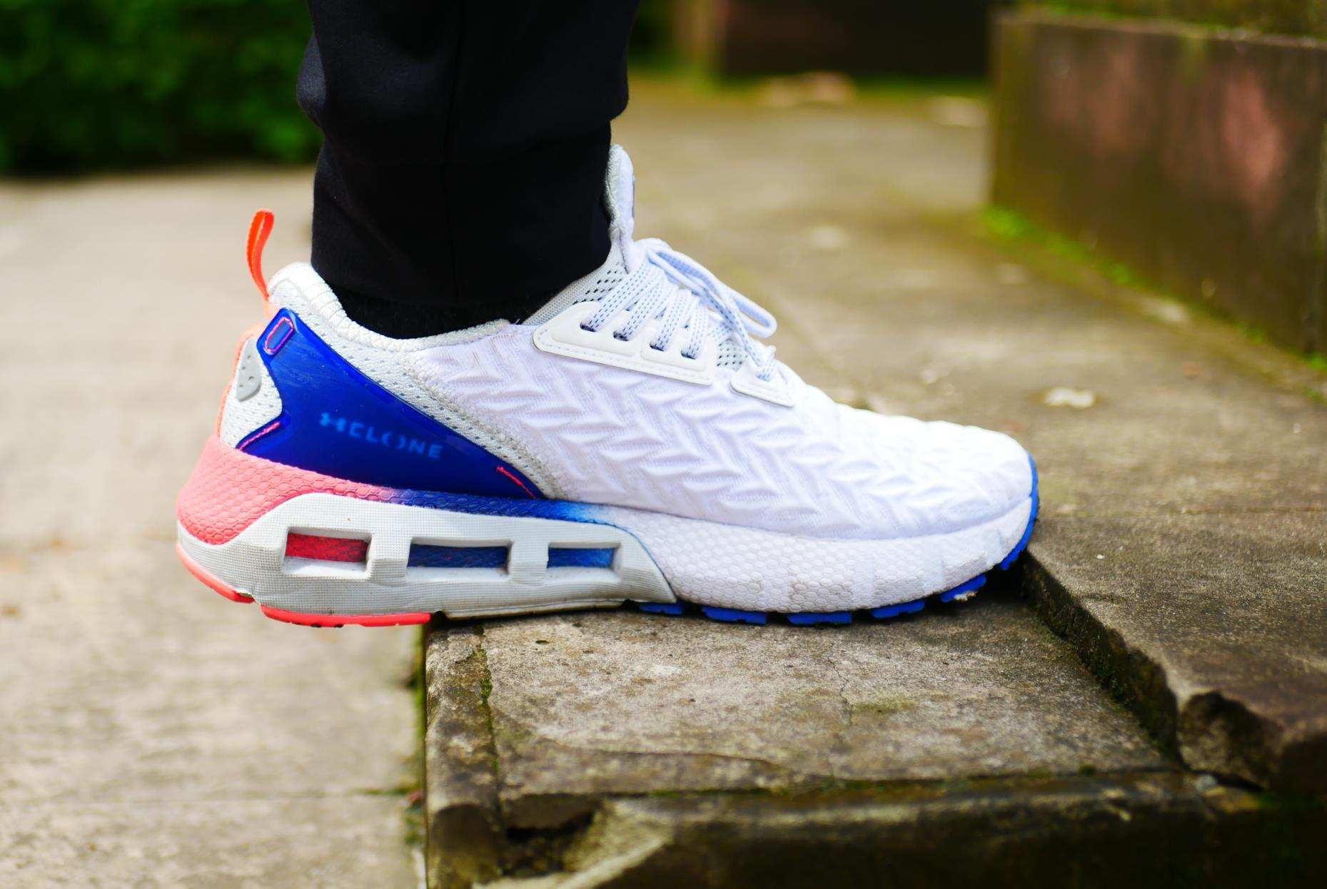 始于颜值忠于品质雷克萨斯,始于颜值忠于舒适鞋子