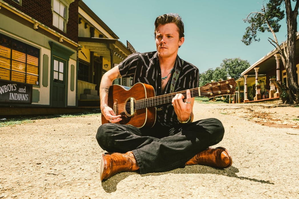 高情商的男人怎么和女人聊天对话,情商高的男人开始如何跟女人聊天