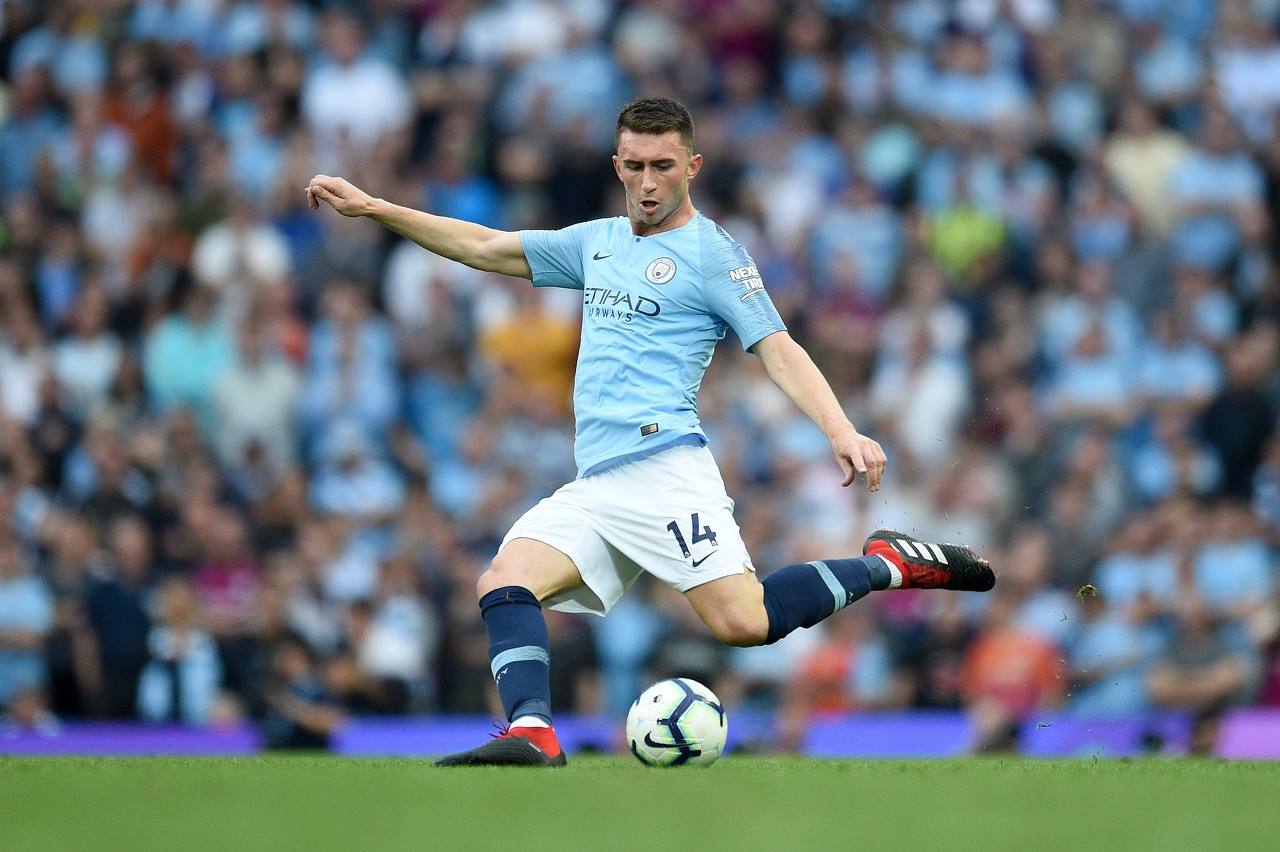 他是曼城除门将之外的唯一全勤球员，却屡次被德尚拒之门外