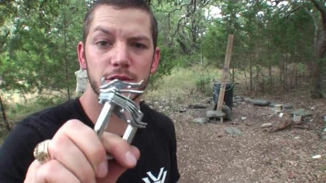 用枪开锁真的好吗,现实中能用手枪开锁吗