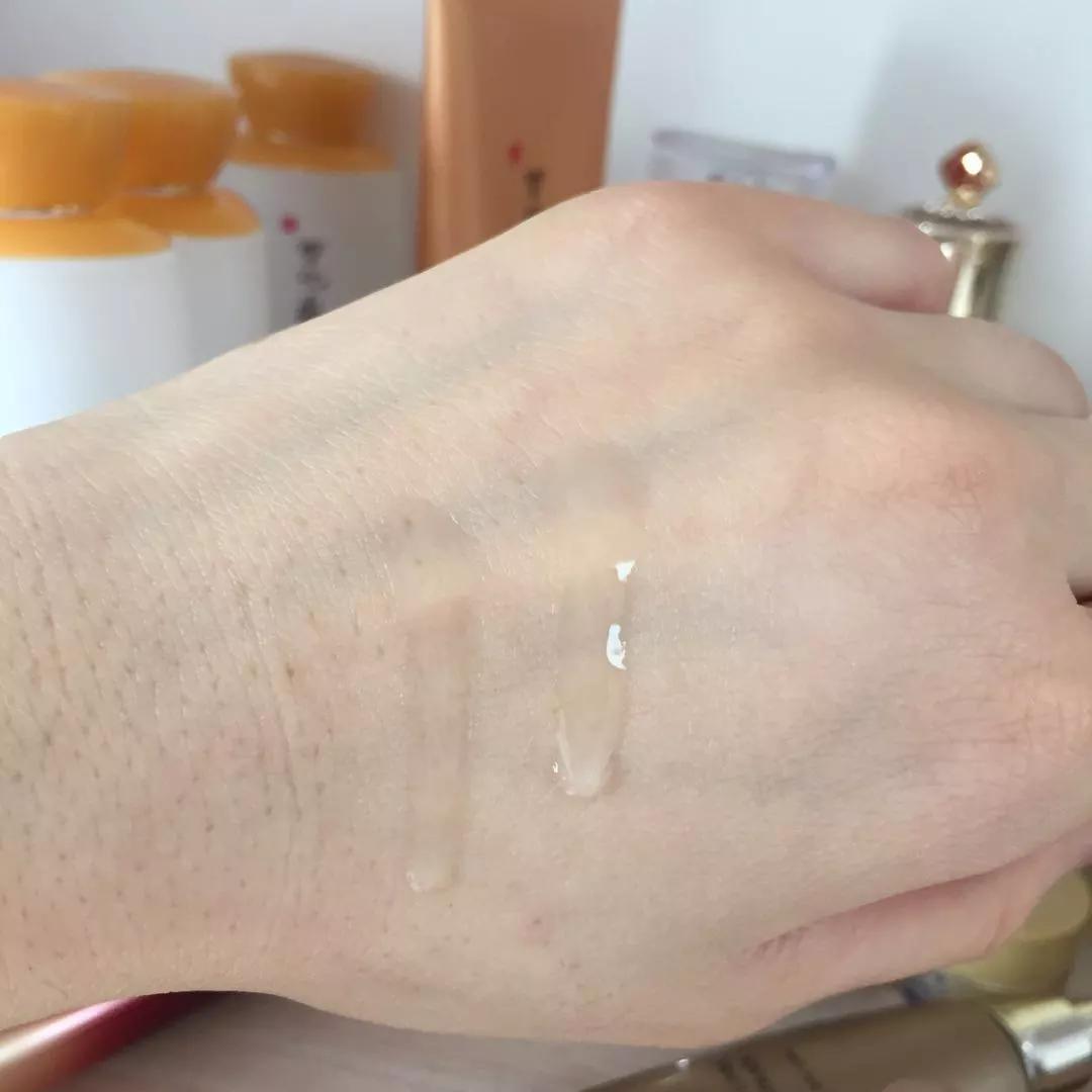 雪花秀人参水乳有修复功能吗,雪花秀人参套装与悦薇水乳哪个好