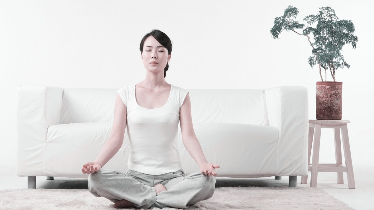 盘腿时膝关节内侧疼痛是怎么回事,怎么缓解盘腿坐导致大腿根部痛