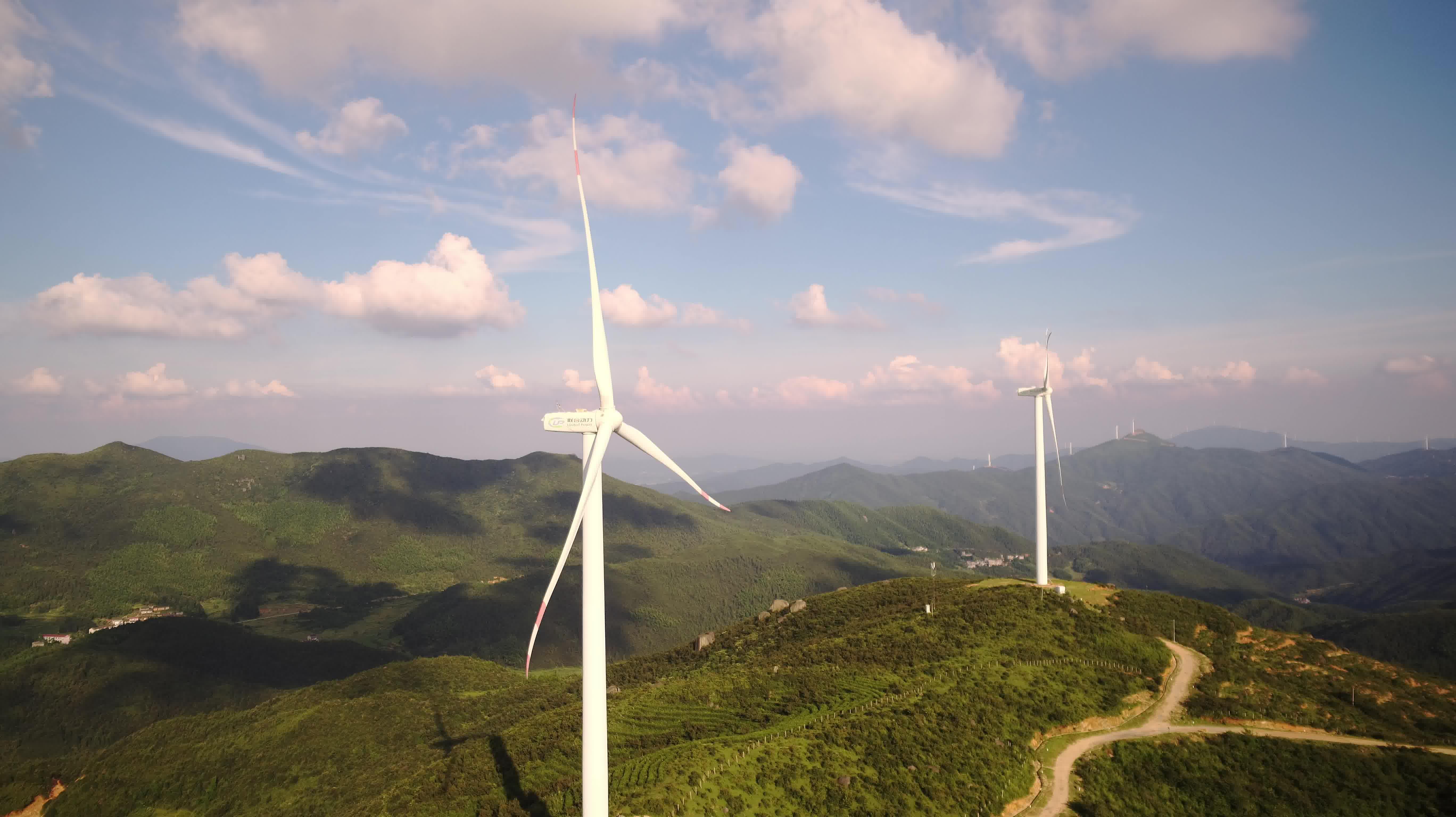 风力发电的原理是什么,风力发电是靠什么原理