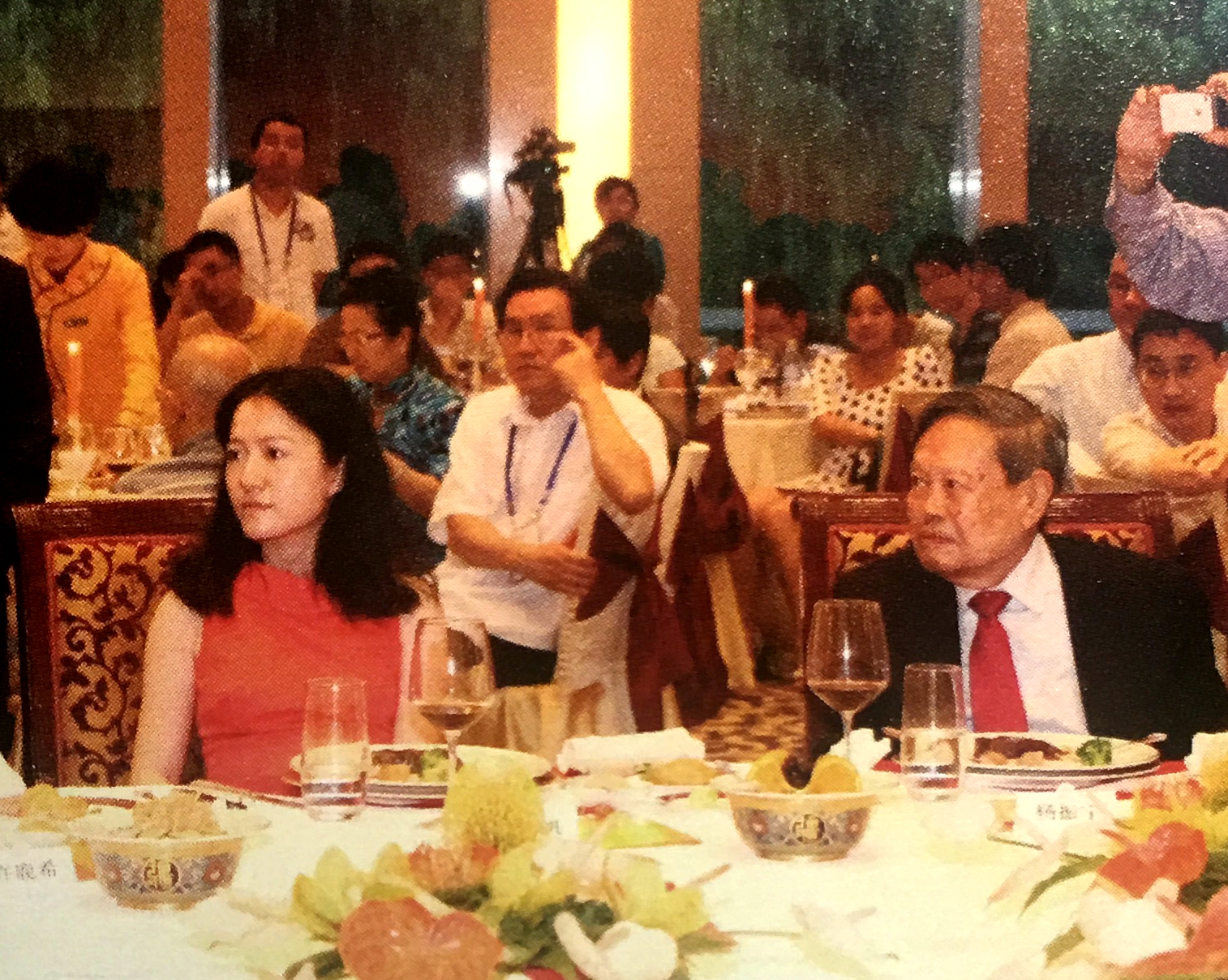 杨振宁和翁帆举行结婚典礼了吗,杨振宁与翁帆结婚时多大年龄