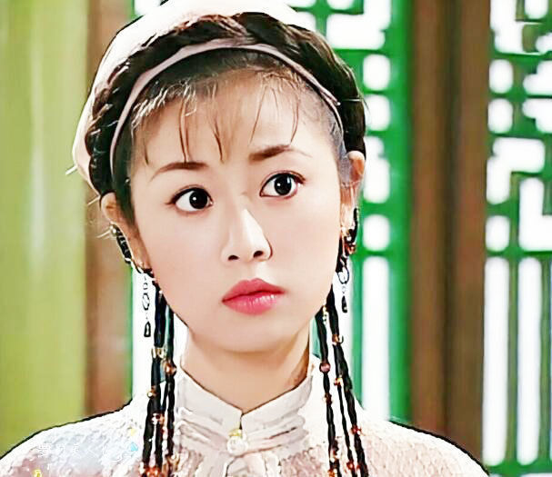 盘点那些甜美风的编发造型,创意编发造型不易散了解一下