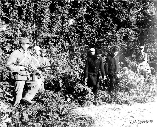 不甘失败的国民*党**在齐齐哈尔与外国人勾结破坏教堂成他们的据点