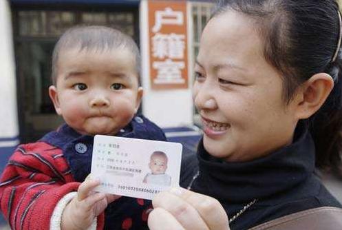 爸爸姓马给孩子取个女孩名,父母都姓马怎么取孩子名