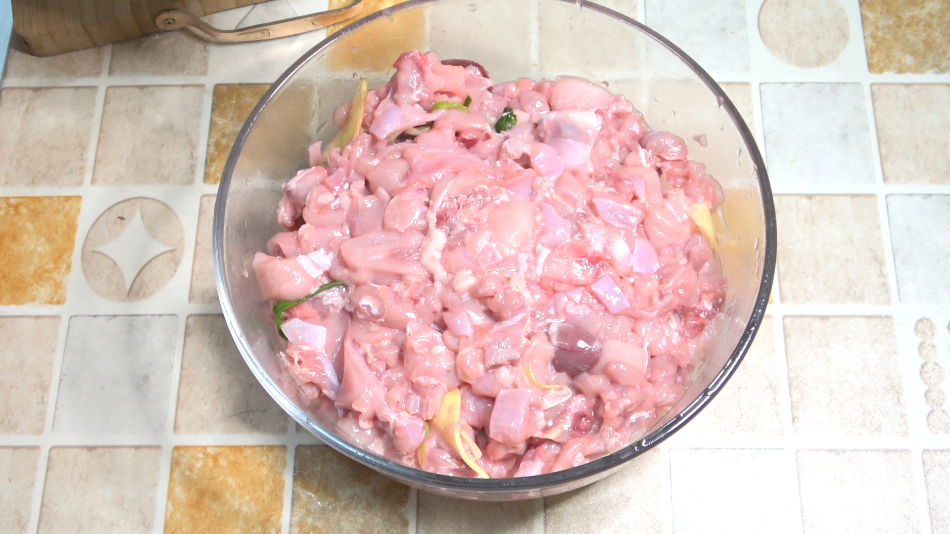 四川自贡正宗冷吃兔是兔肉吗,自贡冷吃兔辣椒与兔肉的比例