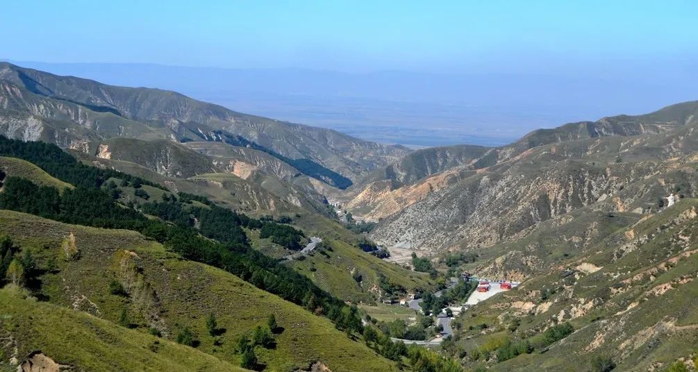 五岳北岳恒山攻略,五岳中的北岳是恒山吗